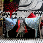 cuscino_dipinto_a_mano-pupi-siciliani-carlo_magno-rinaldo-orlando_furioso-folklore_siciliano-opera_dei_pupi-sicilia_tradizioni_siciliane-leggende_antiche-souvenir_siciliano-cuscini_dipinti_a-mano-arredamento_design-regalo-casa-opera_dei_pupi