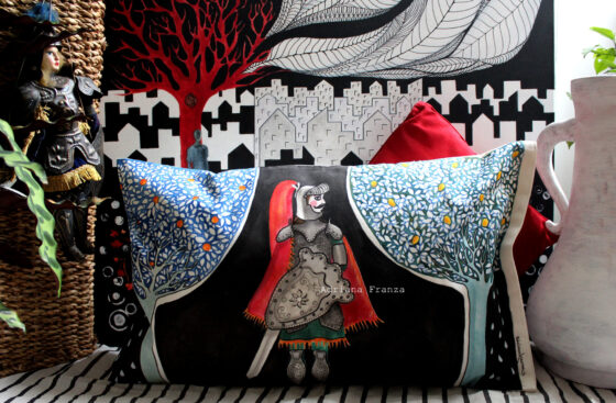 cuscino_dipinto_a_mano-pupi-siciliani-carlo_magno-rinaldo-orlando_furioso-folklore_siciliano-opera_dei_pupi-sicilia_tradizioni_siciliane-leggende_antiche-souvenir_siciliano-cuscini_dipinti_a-mano-arredamento_design-regalo-casa-opera_dei_pupi