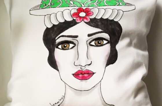 cassata_siciliana_vaso_di_caltagirone-teste-di-moro_dipinte-cuscini_siciliani_moderni-cuscino_unico-sicilia