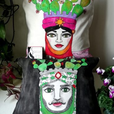 unique_cushions_moor's_heads_prickly_pears-sicilian-folklore_sicilian_ceramic_heads_sicily_arabian_traditions_moorish_heads_turkish_heads-artistic_souvenirs_sicilian-cushions_hand_painted-homedecor_-unique-gift-decorated_by_hand-pillow-case