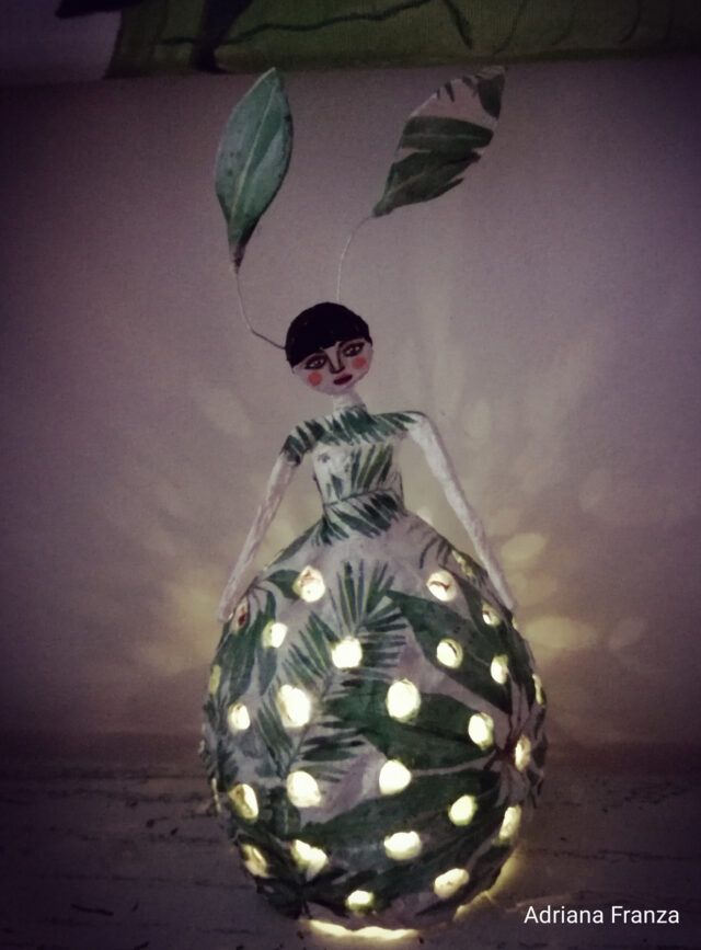 sicilian_cool_design_object-ecodesign-shabby_chic_lamp-hand-made-papier-mâché-home_decor-sicilian_recycle_design-fairytale-mood-lights-table_lamp_one_of_a_kind_unique_present_artistic_souvenir_sicily-noto-sicilian_gifts-hand_painted_statuette-paper-mache-flora-green_leaves