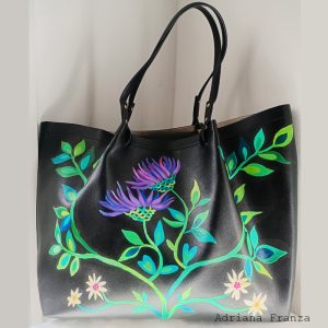 borsa_dipinta.borsa-decorata-a-mano pezzo-unico regali-per-lei-accessori-colorati_regalo-per-donna-borsa-ufficio-università-tote-bag