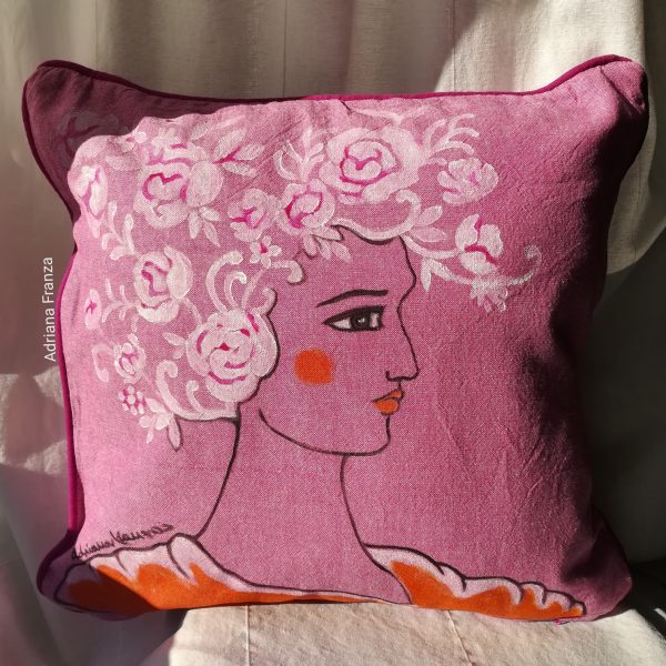 cuscini-siciliani-rosa-dipinti-a-mano-fiori-regali-casa-arredamento-cuscino-decorativo-viso-con-fiori-bianchi