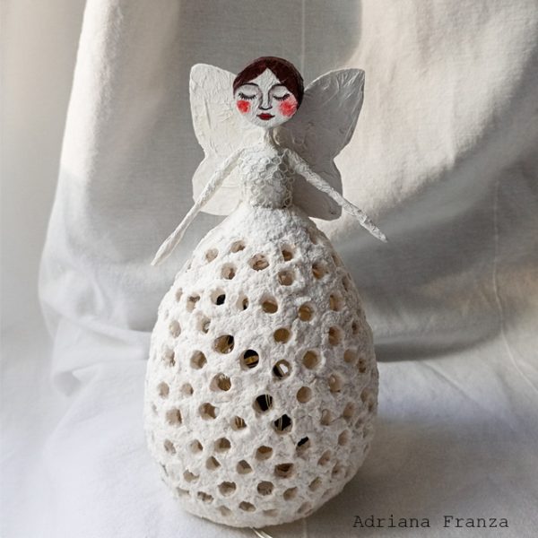 lea-angel-glücksbringer-ecodesign-shabby_chic_lamp-hand-made-papier-mâché-home_decor_recycle_design-fairytale-mood-lights-table_lamp_one_of_a_kind_unique-gift-statuette-paper-mache-white-butterfly