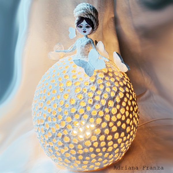 ecodesign-shabby_chic_lamp-hand-made-papier-mâché-home_decor_recycle_design-fairytale-mood-lights-table_lamp_one_of_a_kind_unique-gift-statuette-paper-mache-white-butterfly