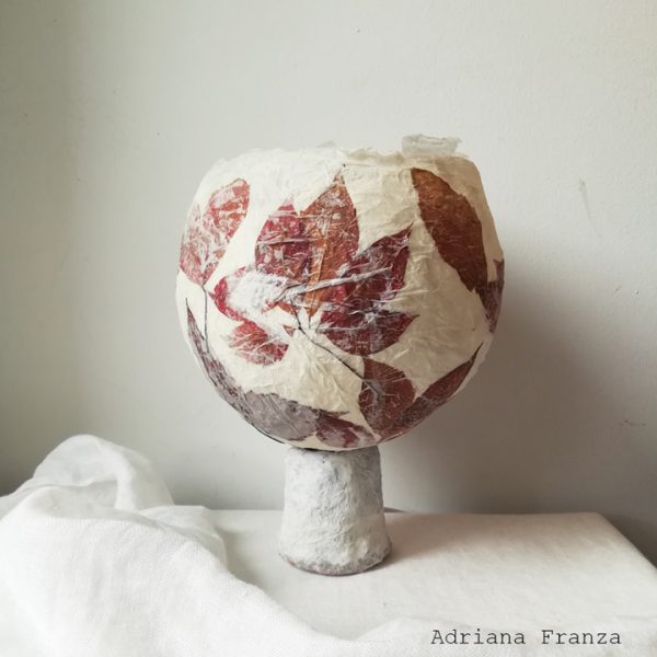 autumn-red-leaves-table-lamp