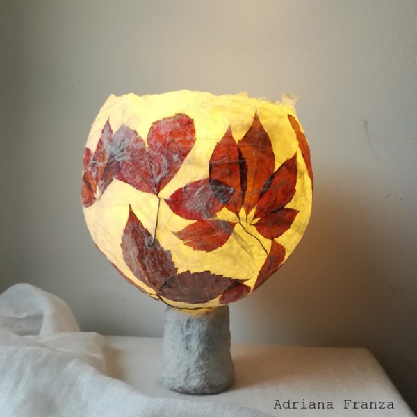 autumn-red-leaves-table-lamp