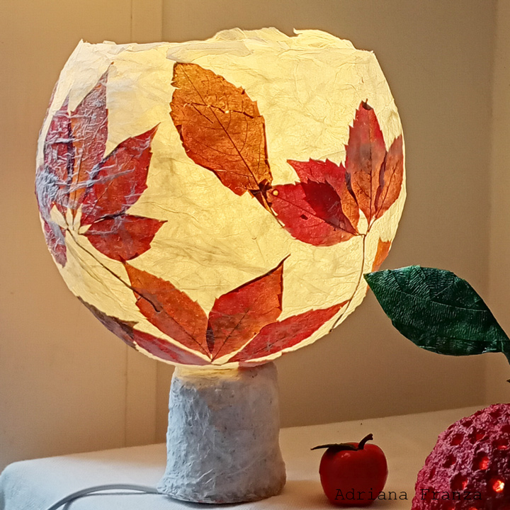 lampada-da-tavolo-cartapesta-foglie-autunno-5
