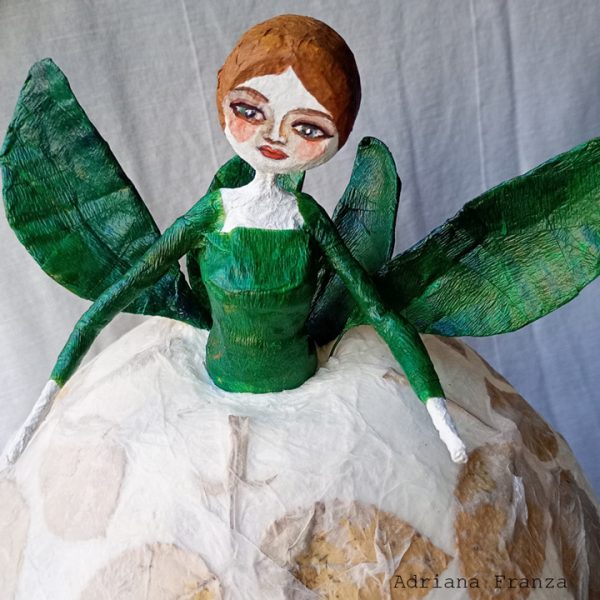 ambra-lampada-cartapesta-donne-di-luce