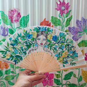ventaglio-dipinto-foglie-viso-donna-fiori