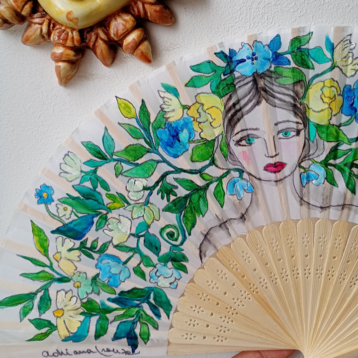 ventaglio-dipinto-foglie-viso-donna-fiori