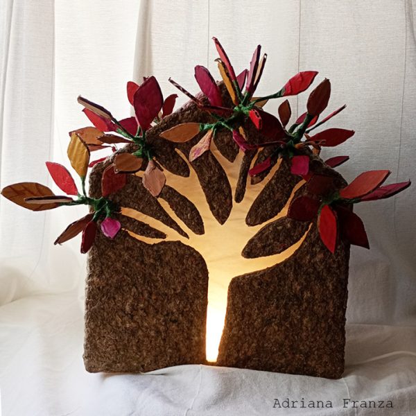 lampada-albero-e-casa