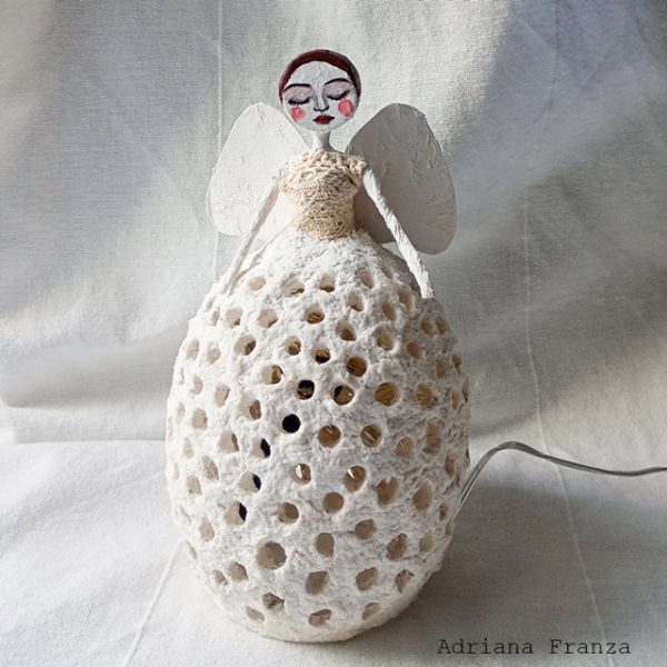 aura-angel-glücksbringer-ecodesign-shabby_chic_lamp-hand-made-papier-mâché-home_decor_recycle_design-fairytale-mood-lights-table_lamp_one_of_a_kind_unique-gift-statuette-paper-mache-white