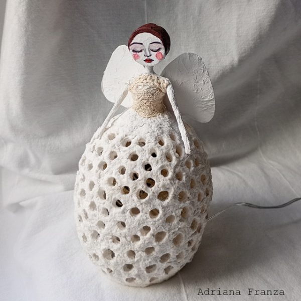 aura-angel-glücksbringer-ecodesign-shabby_chic_lamp-hand-made-papier-mâché-home_decor_recycle_design-fairytale-mood-lights-table_lamp_one_of_a_kind_unique-gift-statuette-paper-mache-white