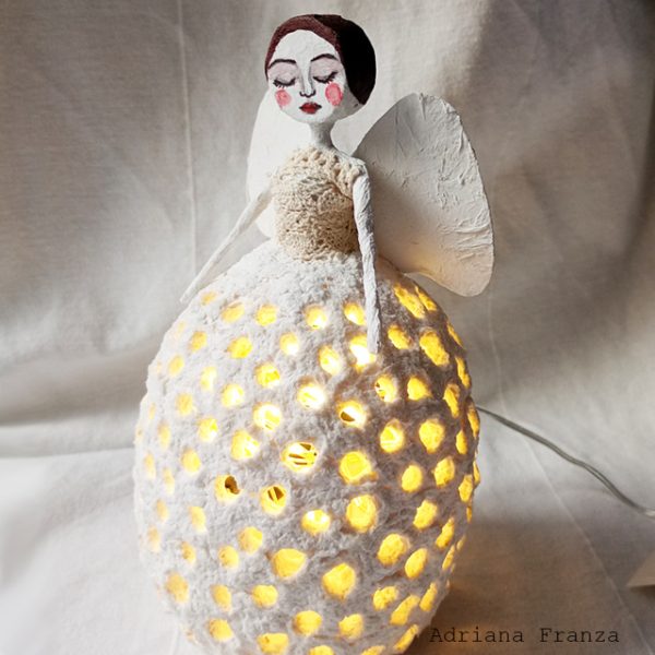 aura-angel-glücksbringer-ecodesign-shabby_chic_lamp-hand-made-papier-mâché-home_decor_recycle_design-fairytale-mood-lights-table_lamp_one_of_a_kind_unique-gift-statuette-paper-mache-white