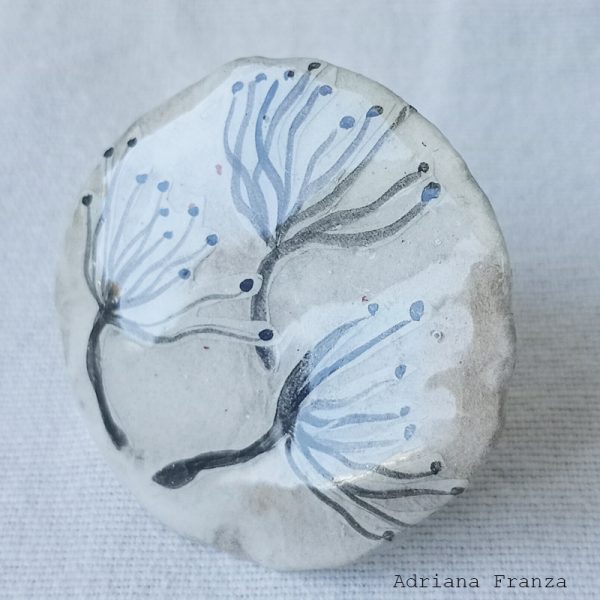 anello-regolabile-dipinto-bijoux-resina-soffione-fiore-adriana-franza-regali-donna