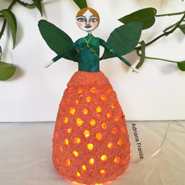 helena-papermache_doll-gift_for-home-original_presents-vienna-orange-green-small-lamp-handmade-lamp-sicilian_present-kleine_lampe,kunsthandwerk_wien