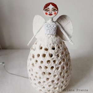 lucilla-angioletto-lampada-cartapesta-bambolina-portafortuna-angelo-custode-bianco