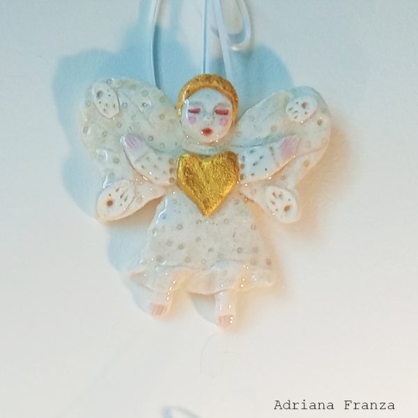 little-angel-fairy-lucky-charm-butterfly-white-gold