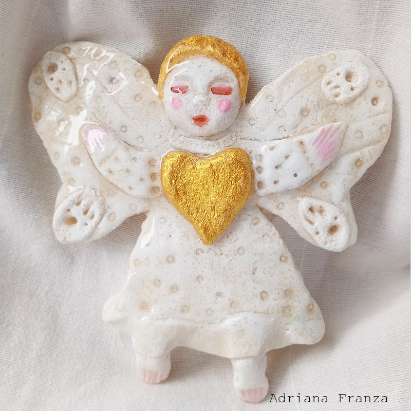 little-angel-fairy-lucky-charm-butterfly-white-gold
