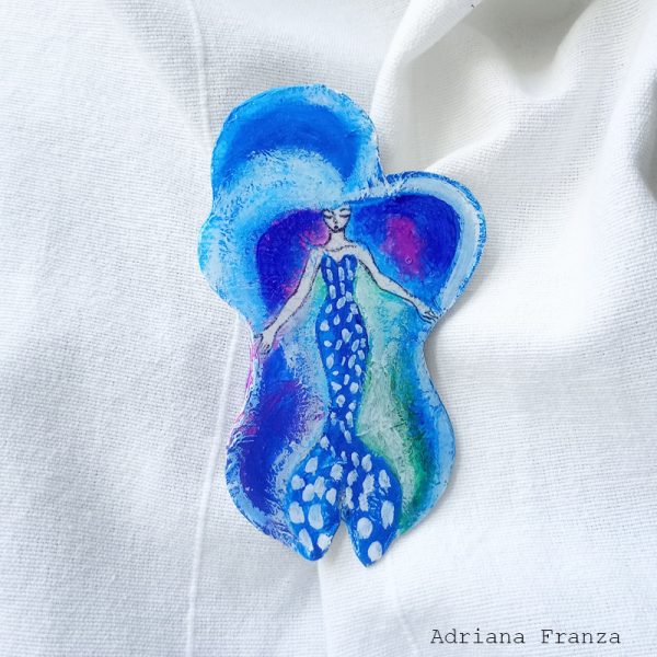 brosche-meerjungfrau-blau-schmuck-wien-hand-painted-resin-mermaid-brooch-blue-white-turquoise-purple